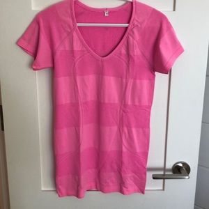 Lululemon swiftly tech v neck shirt sleeve